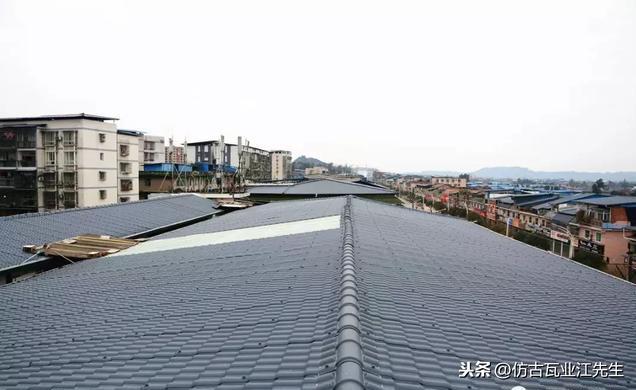 鐵瓦換成了樹脂瓦，龍泉驛區這些屋面有了大變樣！龍泉人的大機遇