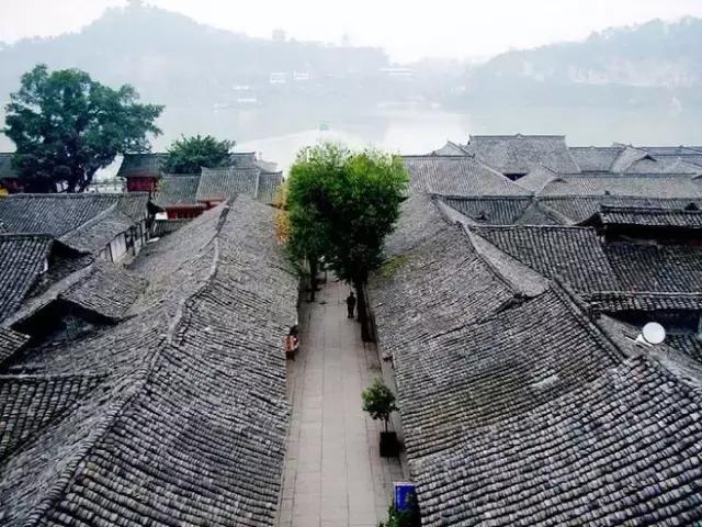 青瓦灰墻，高瓴飛檐，處處消磨時光