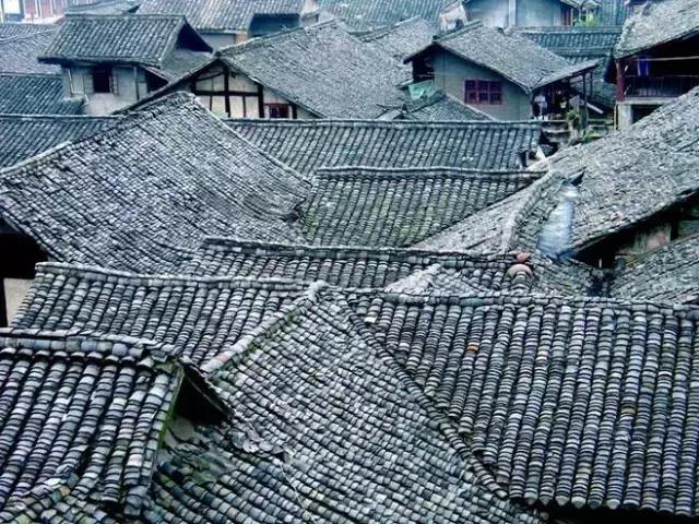 青瓦灰墻，高瓴飛檐，處處消磨時光